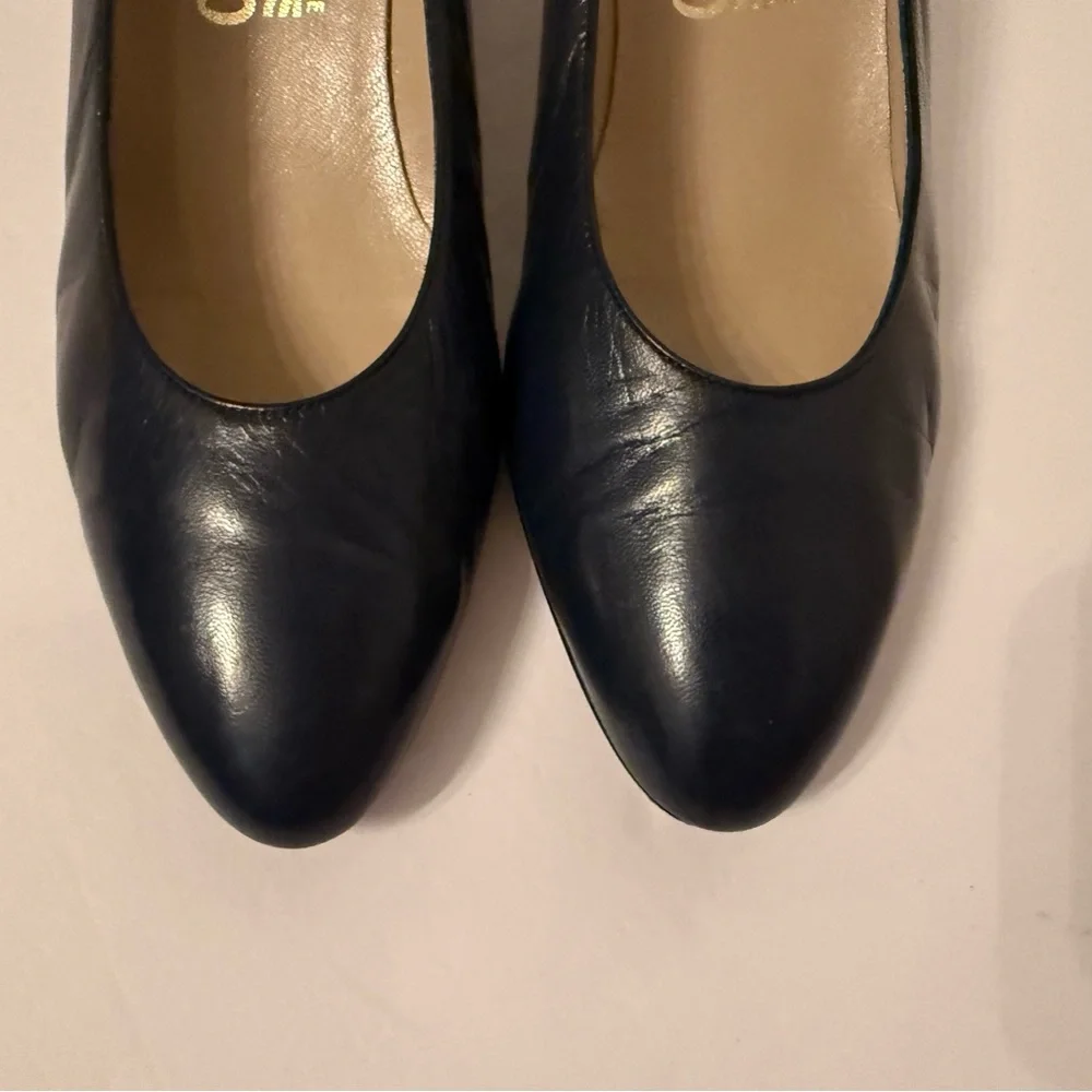 ⭐️SALVATORE FERRAGAMO SHOES HEELS NAVY BLUE LEATHER SIZE 8B ITALY LUXURY